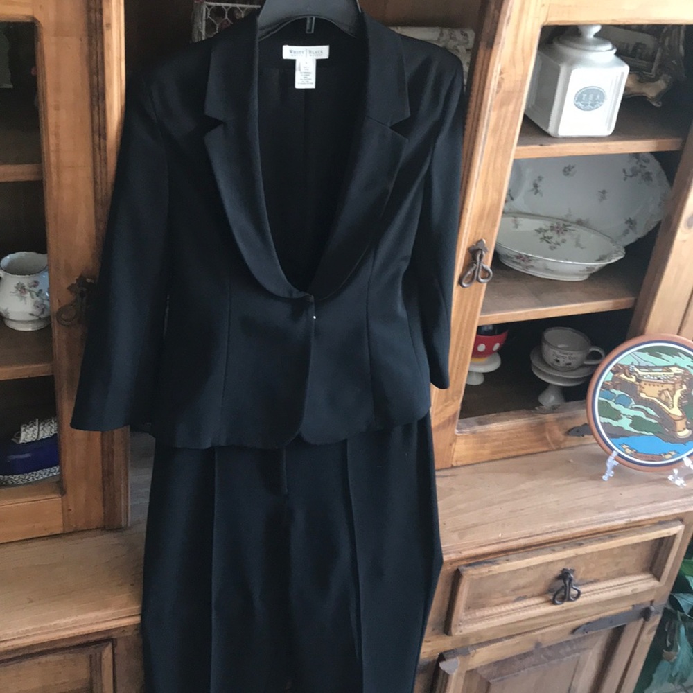 WHBM Blazer & Crop Pant Suit